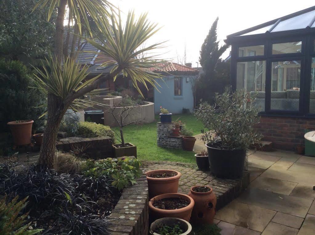 Weston Cottage Poole Eksteriør billede